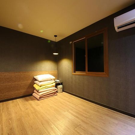 Vitamin Hotel Busan Luaran gambar