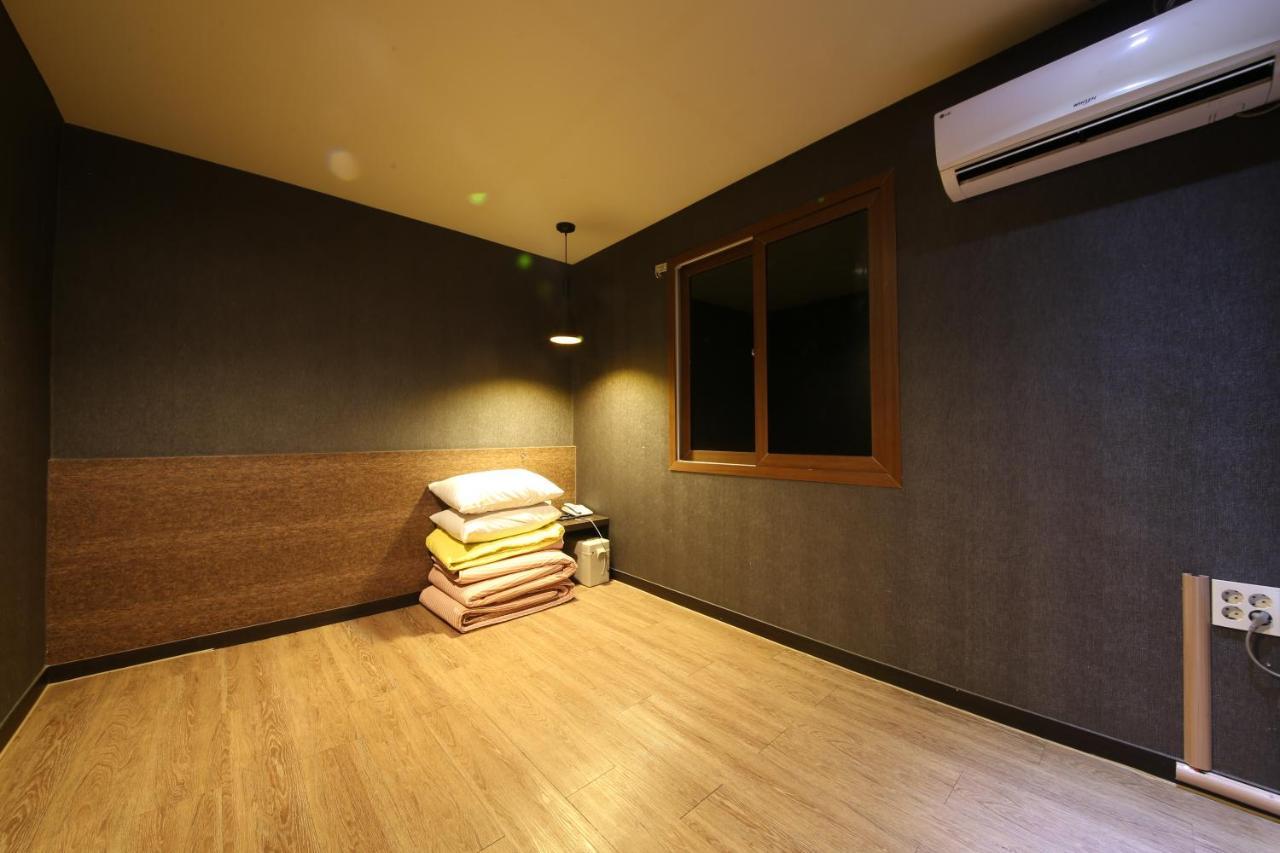 Vitamin Hotel Busan Luaran gambar
